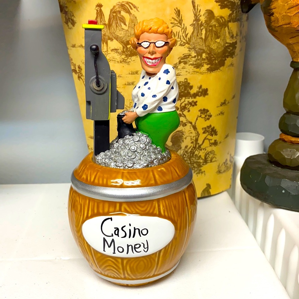 Casino money jar